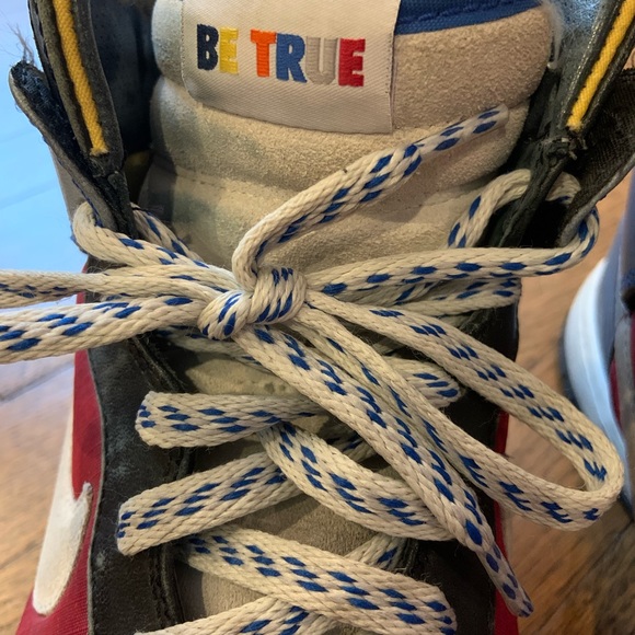 Nike Dunk high top premium rainbow Be True Collection men’s sneakers - Picture 4 of 5